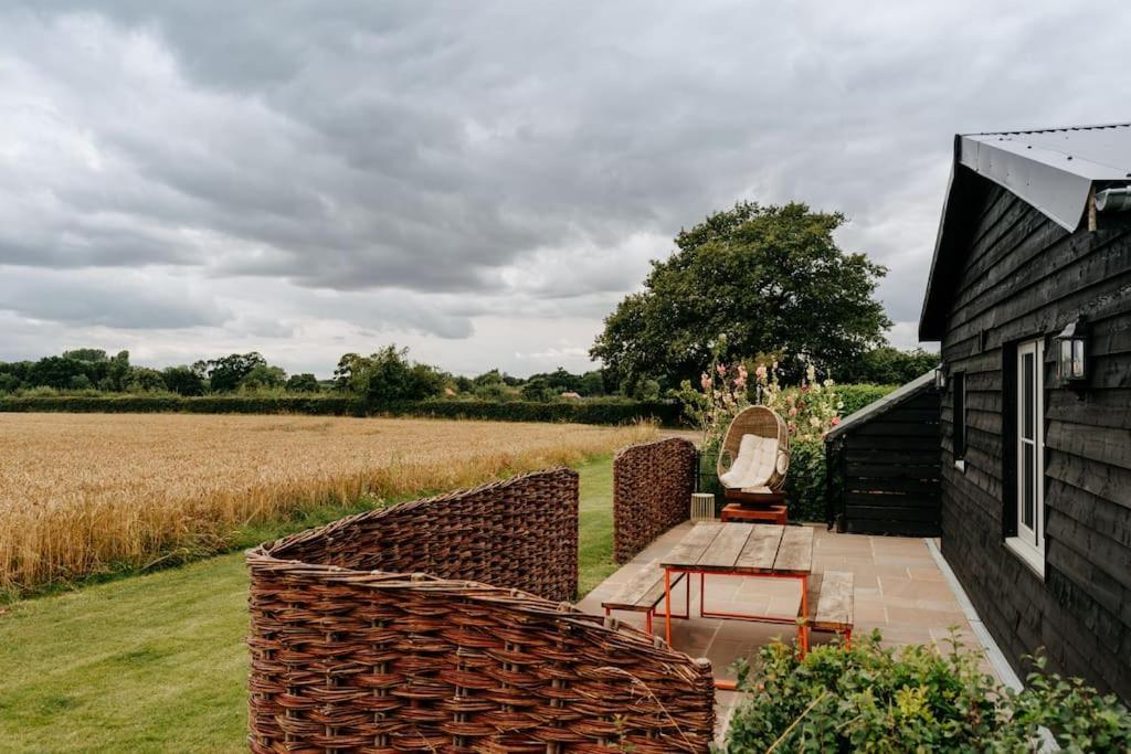 Beautiful Cottage In Bredfield Near To Woodbridge On The Suffolk Coast エクステリア 写真